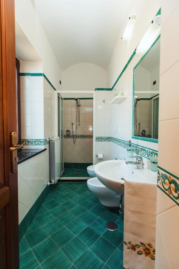 Hotel Roccia Fiorita à Furore Extérieur photo