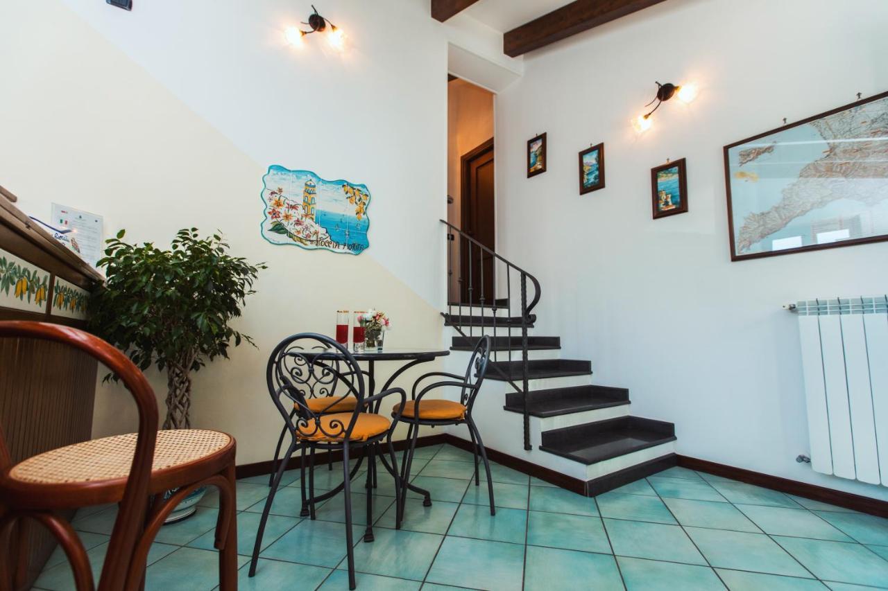 Hotel Roccia Fiorita à Furore Extérieur photo