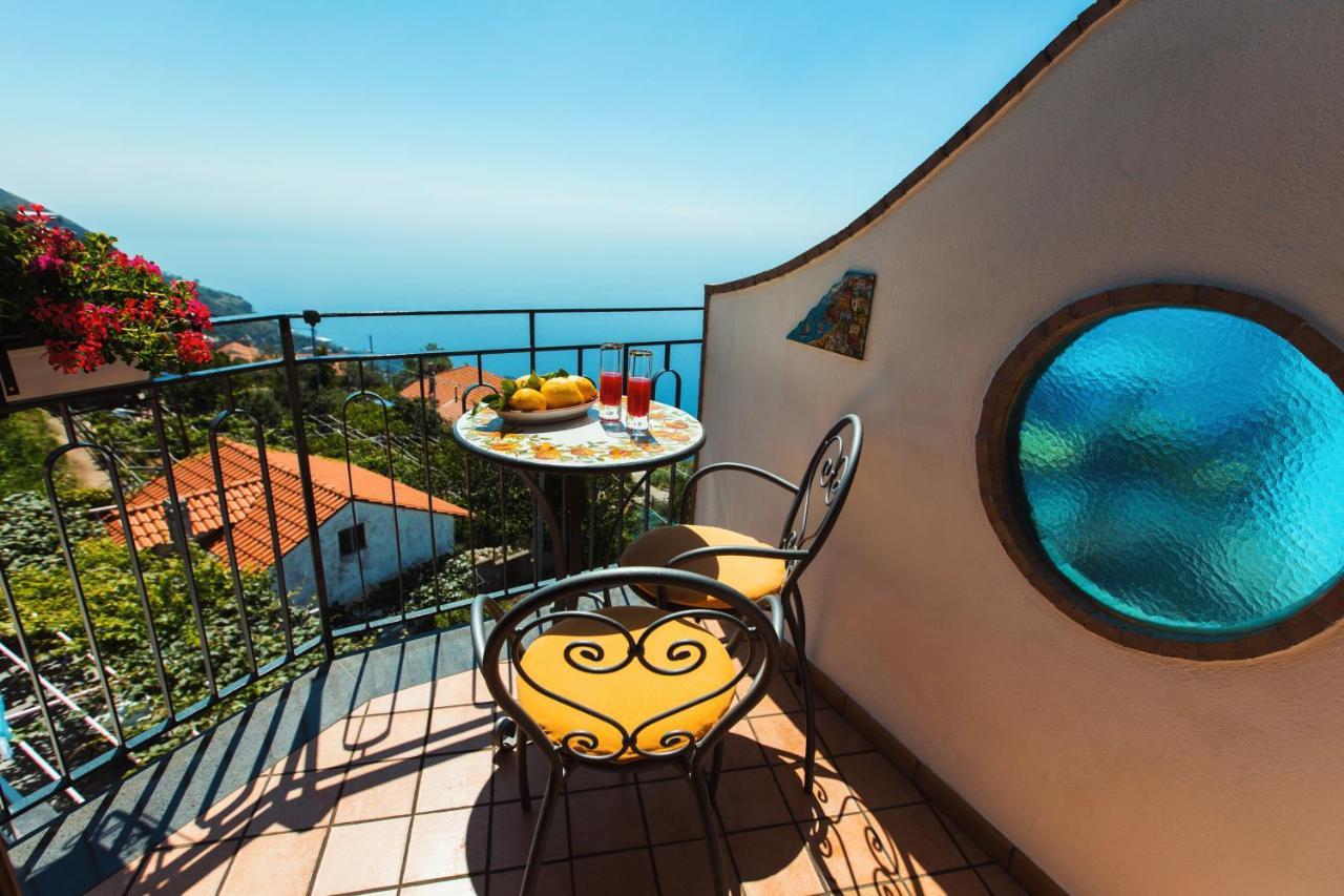 Hotel Roccia Fiorita à Furore Extérieur photo