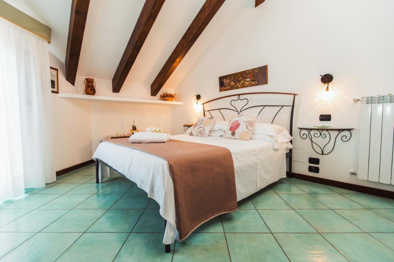 Hotel Roccia Fiorita à Furore Extérieur photo