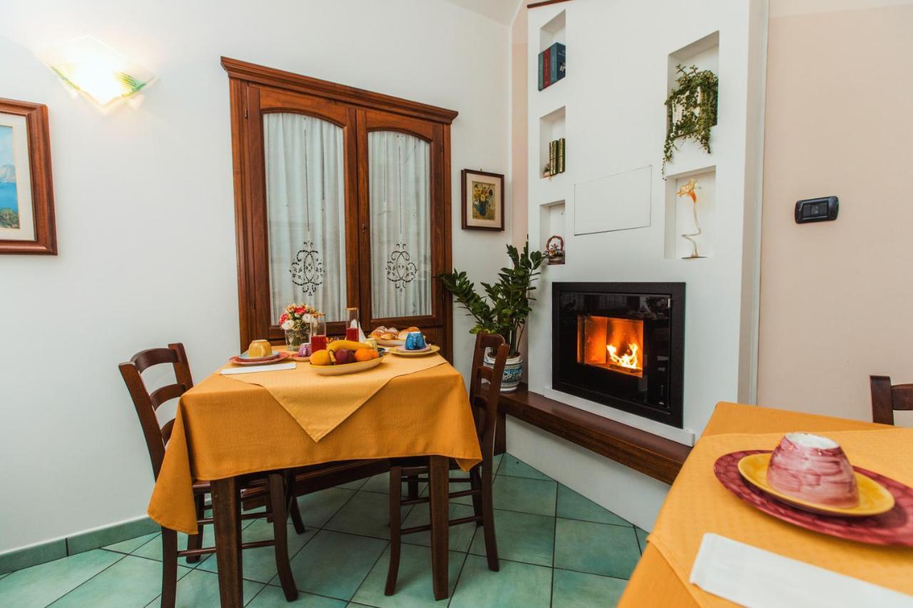 Hotel Roccia Fiorita à Furore Extérieur photo