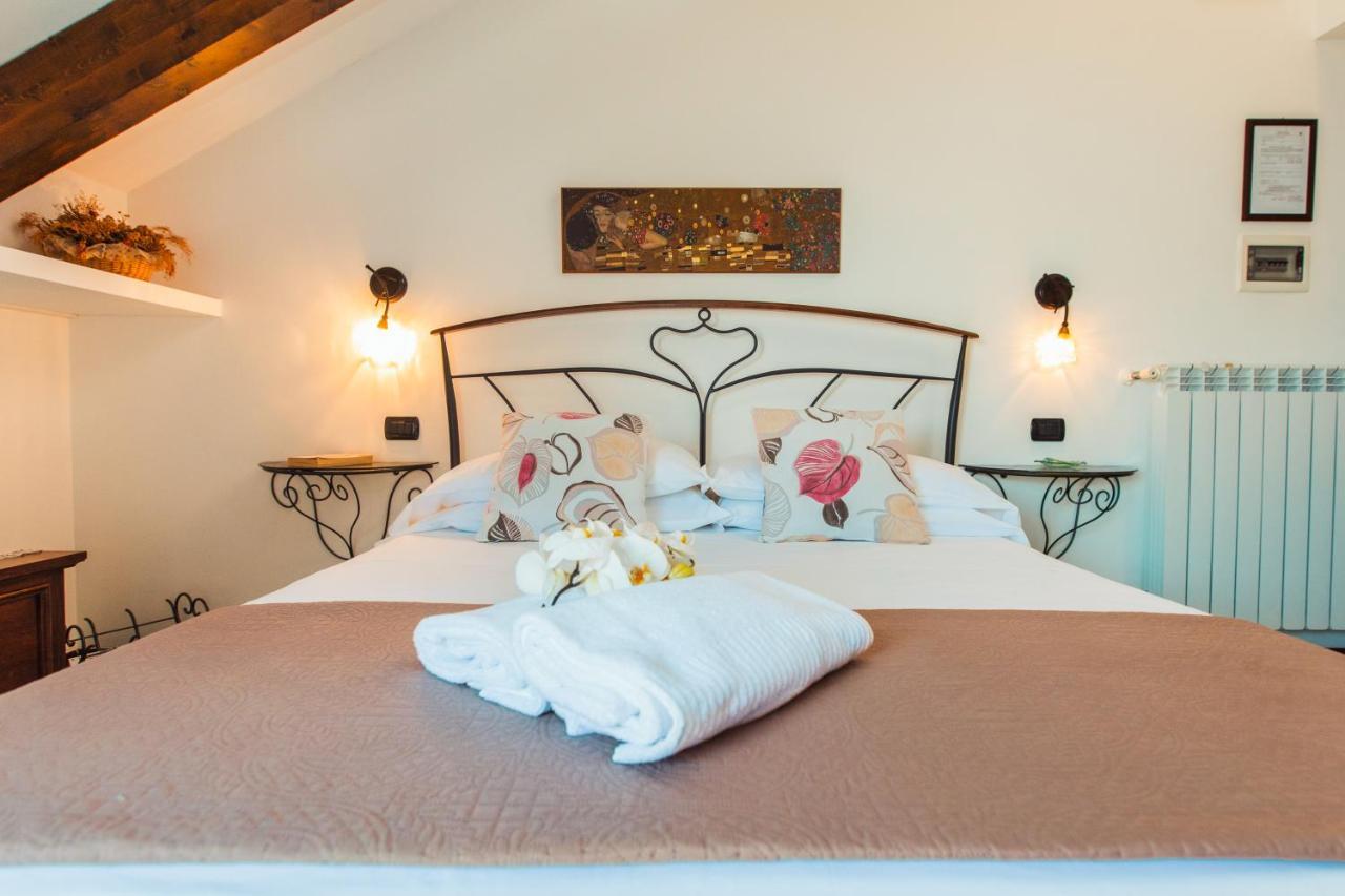 Hotel Roccia Fiorita à Furore Extérieur photo